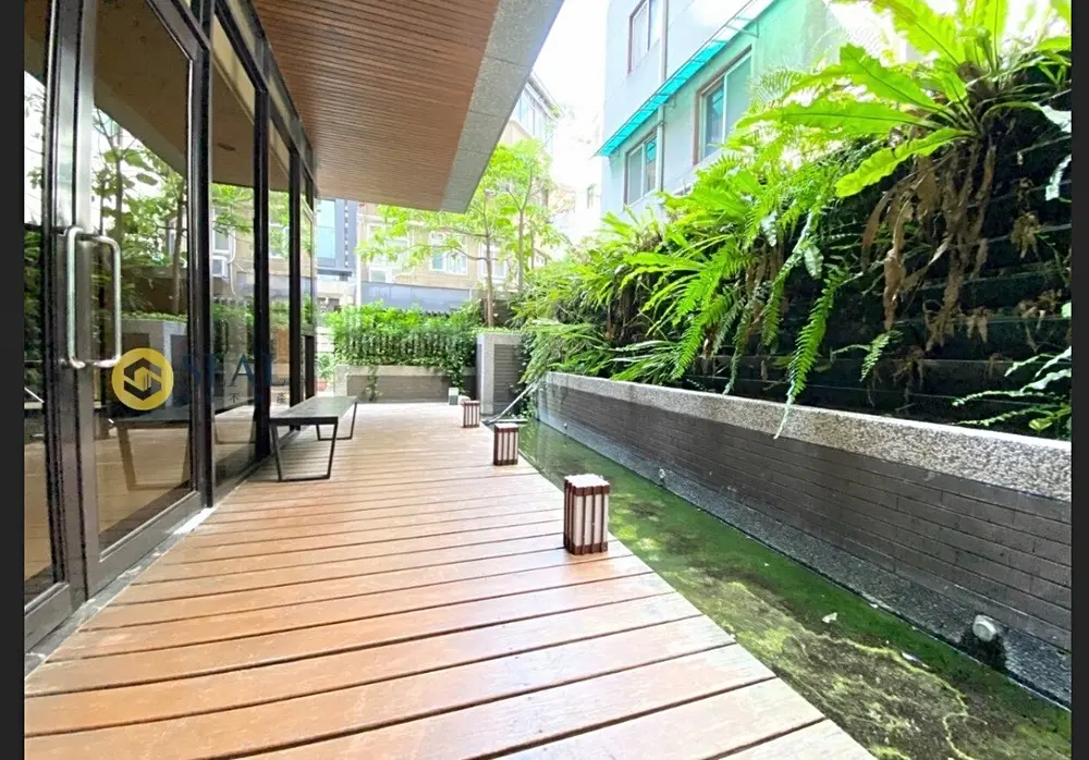 2 bedrooms apartment for rent in Daan District, Taipei City | NT$ 56 000 | 15 ping slide 0