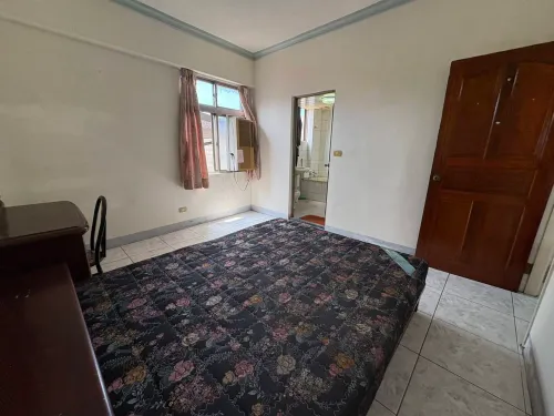 Apartment for rent TWD 15 000 -  - 4 bedrooms