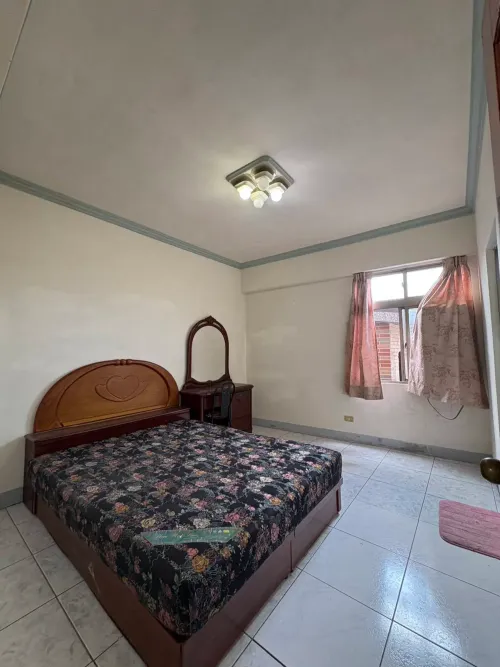 Apartment for rent TWD 15 000 -  - 4 bedrooms