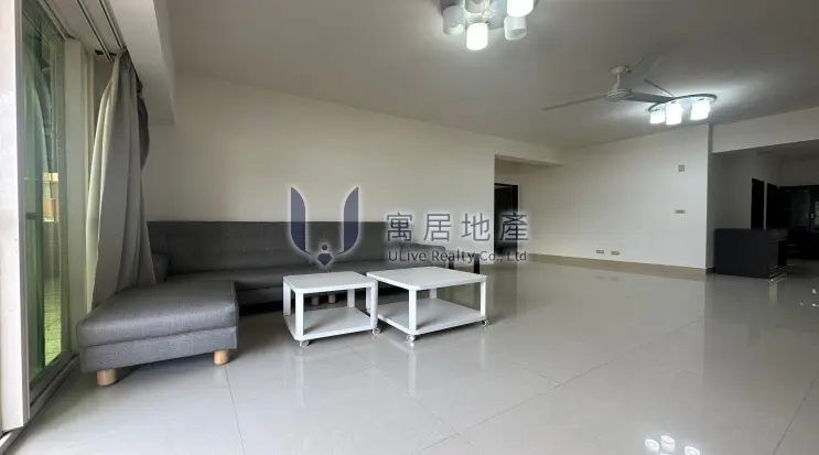 3 bedrooms apartment for rent in Shilin District, Taipei City | TWD 70 000 | 44 ping slide 0