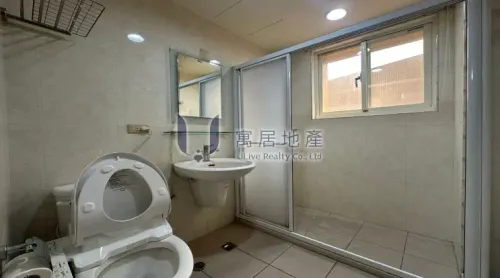 3 bedrooms apartment for rent in Shilin District, Taipei City | TWD 70 000 | 44 ping slide 14