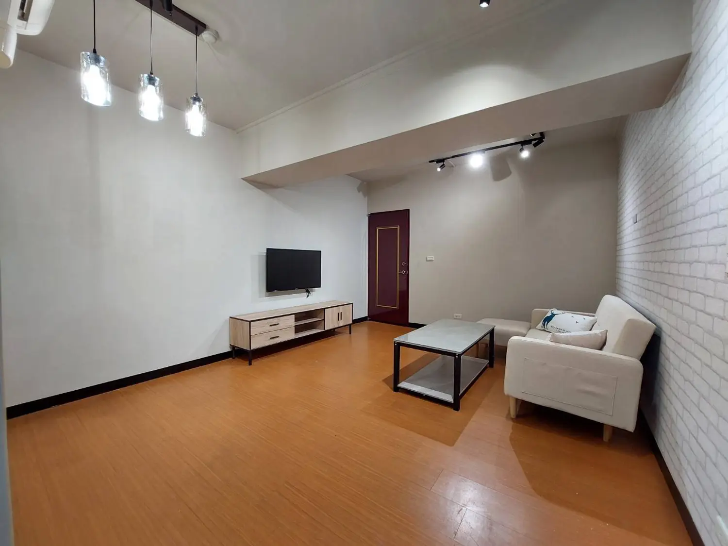 2 bedrooms apartment for rent TWD 27 500 - 20 ping - Zhonghe District,New Taipei City slide 2