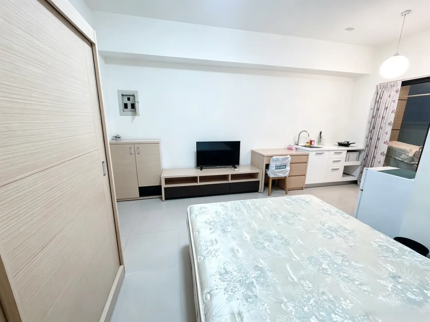 2 bedrooms apartment for rent in Longjing District, Taichung City | NT$ 12 000 | 14 ping slide 14