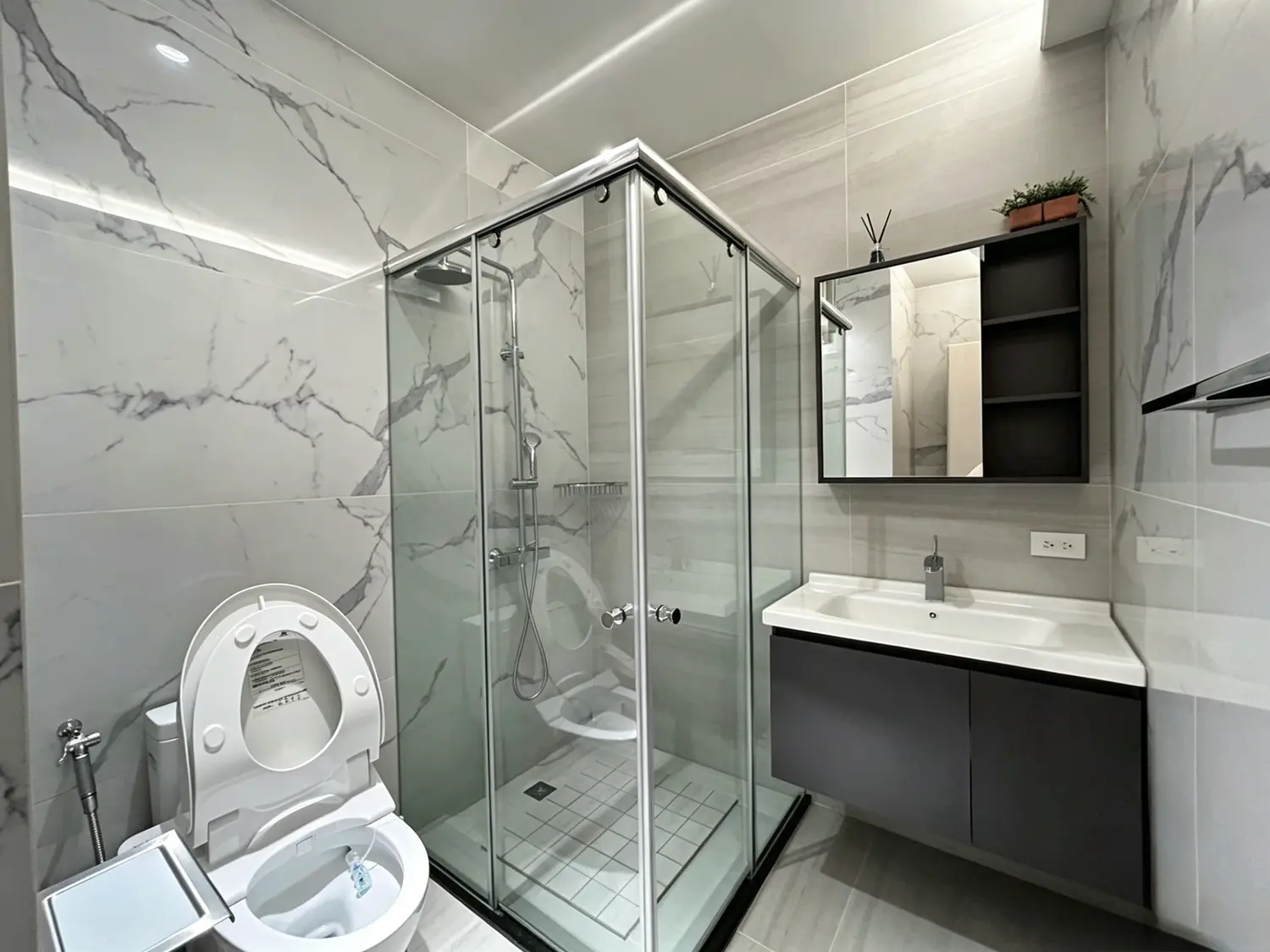 3 bedrooms apartment for rent in Xitun District, Taichung City | NT$ 125 000 | 19 ping slide 10