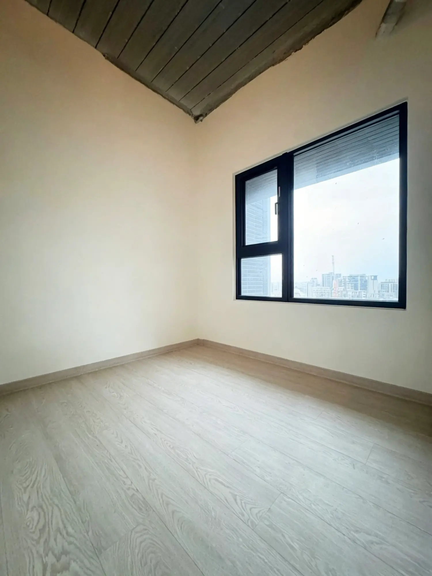 3 bedrooms apartment for rent in Xitun District, Taichung City | NT$ 35 000 | 19 ping slide 16