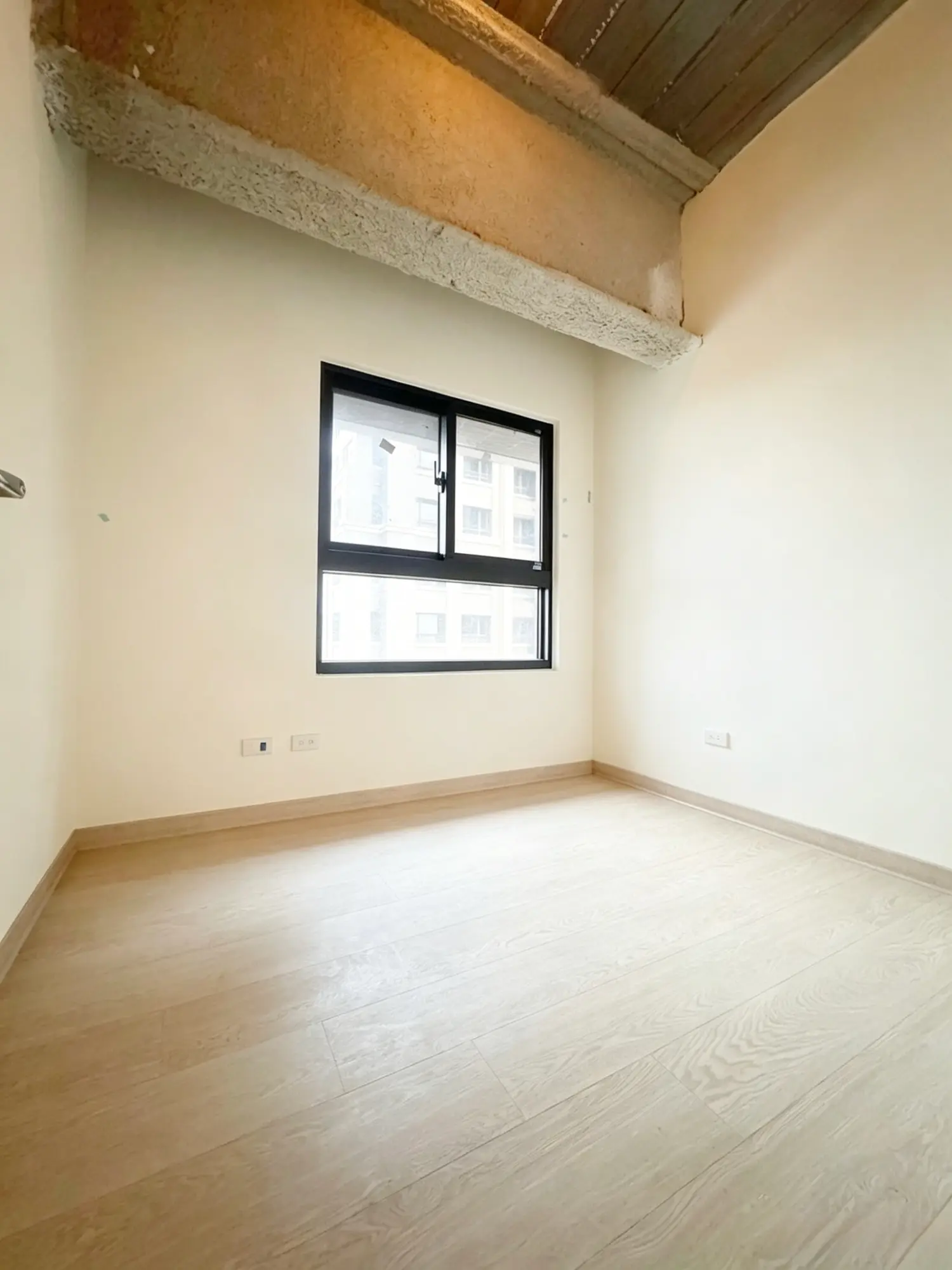 3 bedrooms apartment for rent in Xitun District, Taichung City | NT$ 35 000 | 19 ping slide 2