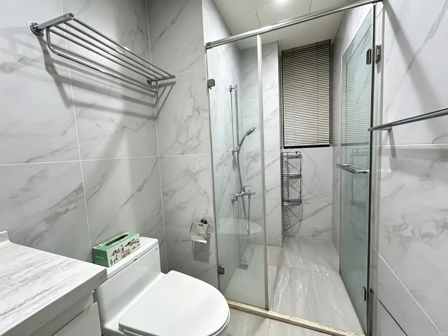 4 bedrooms apartment for rent in Xitun District, Taichung City | NT$ 120 000 | 59 ping slide 2