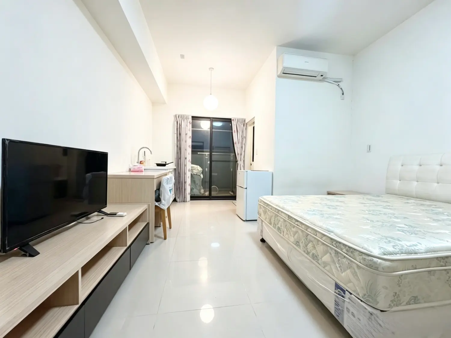 2 bedrooms apartment for rent in Longjing District, Taichung City | NT$ 12 000 | 14 ping slide 16