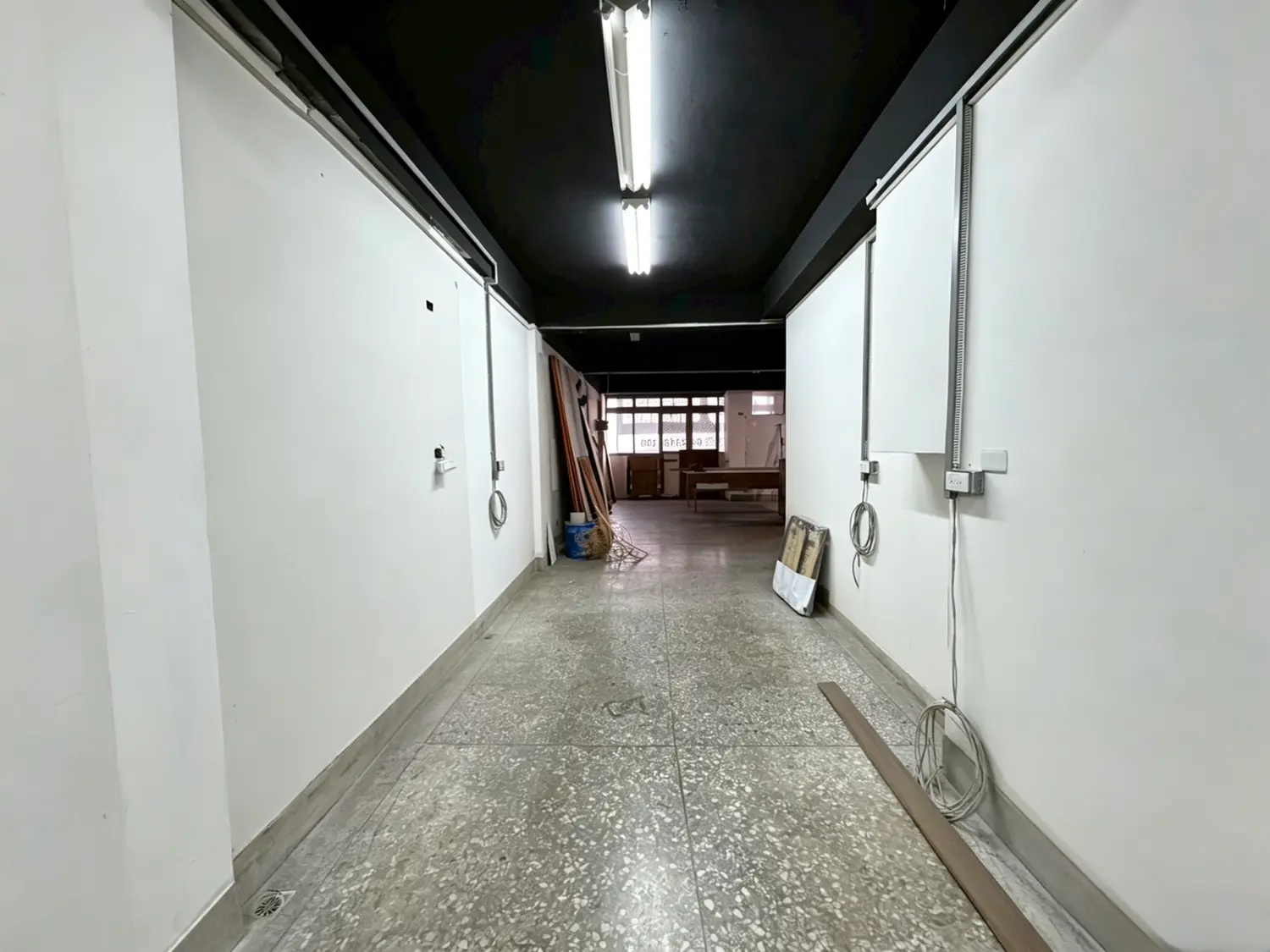 Shop / Retail for rent in Xitun District, Taichung City | NT$ 55 000 | 53 ping slide 6