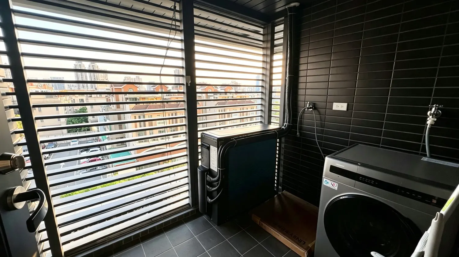 2 bedrooms apartment for rent in Xitun District, Taichung City | NT$ 35 000 | 17 ping slide 5