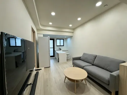 2 bedrooms apartment for rent in Xitun District, Taichung City | NT$ 38 000 | 15 ping slide 6