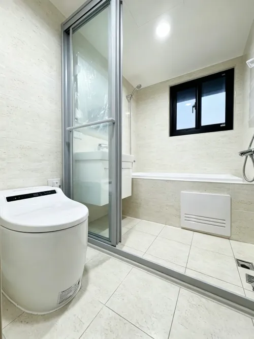 3 bedrooms apartment for rent in Xitun District, Taichung City | NT$ 35 000 | 19 ping slide 1