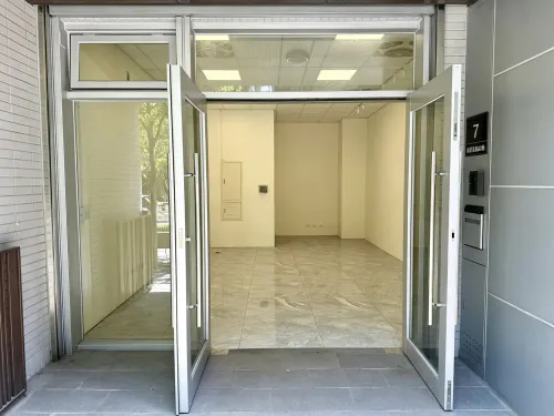 Shop / Retail for rent NT$ 42 000 - Lane 82, Fuxing North Road - 1 room