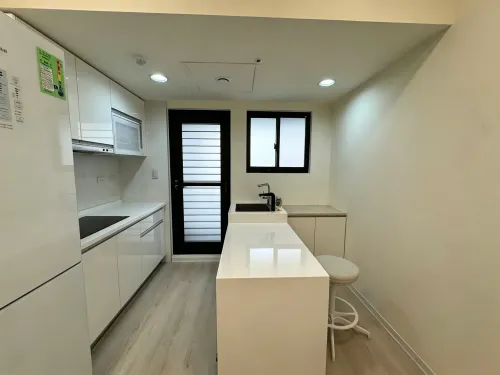 2 bedrooms apartment for rent in Xitun District, Taichung City | NT$ 38 000 | 15 ping slide 7