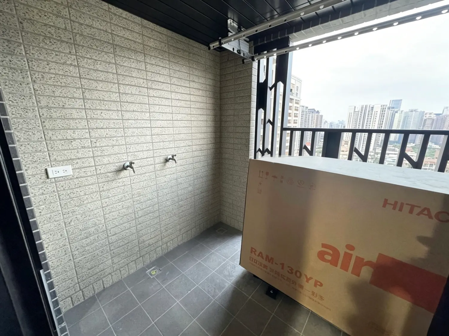 3 bedrooms apartment for rent in Xitun District, Taichung City | NT$ 35 000 | 19 ping slide 8