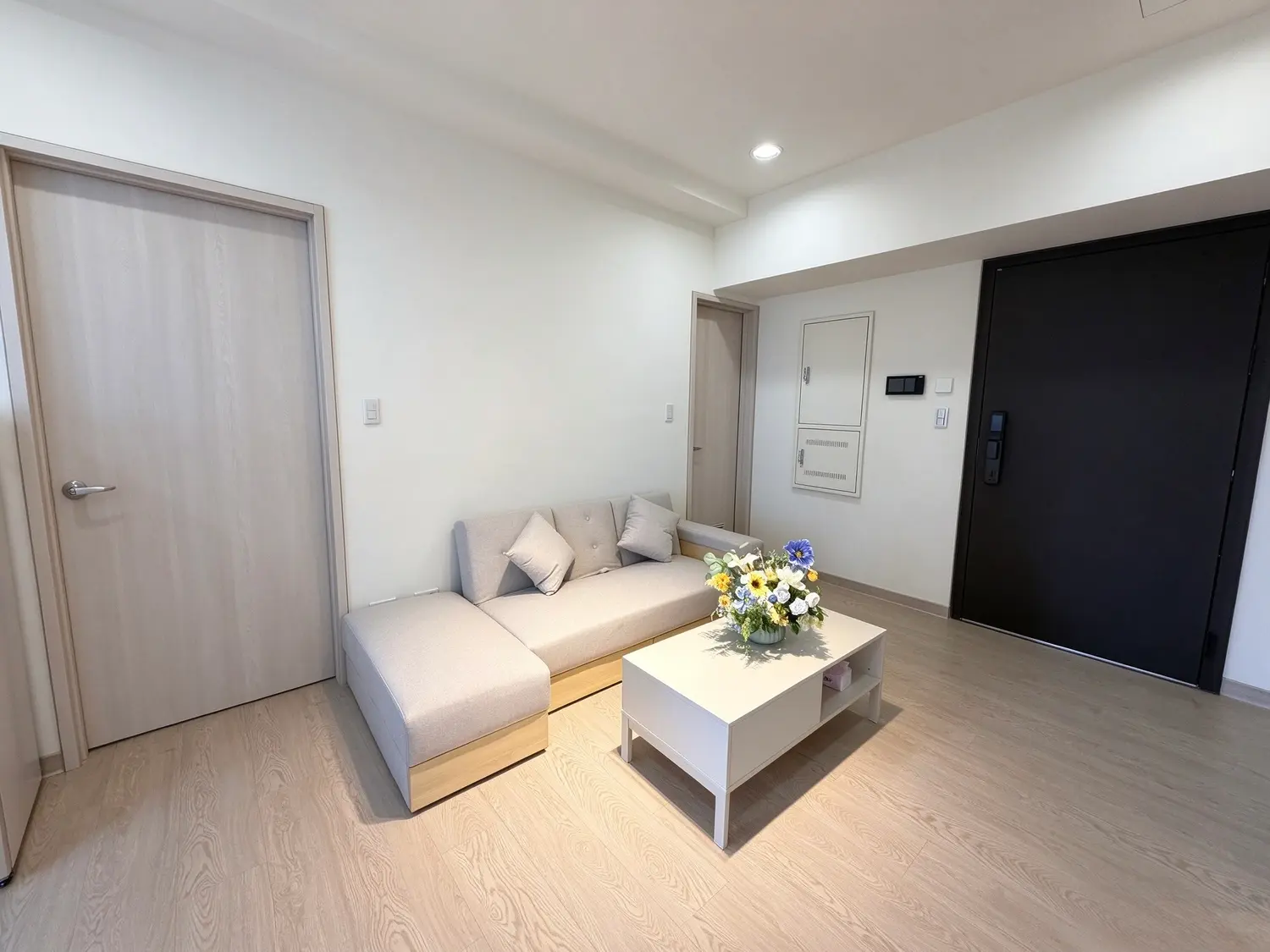 2 bedrooms apartment for rent in Xitun District, Taichung City | NT$ 30 000 | 23 ping slide 6