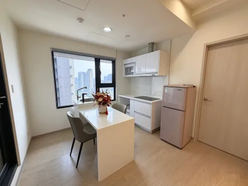 2 bedrooms apartment for rent in Xitun District, Taichung City | NT$ 30 000 | 23 ping slide 1