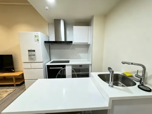 2 bedrooms apartment for rent in Xitun District, Taichung City | NT$ 30 000 | 13 ping slide 3