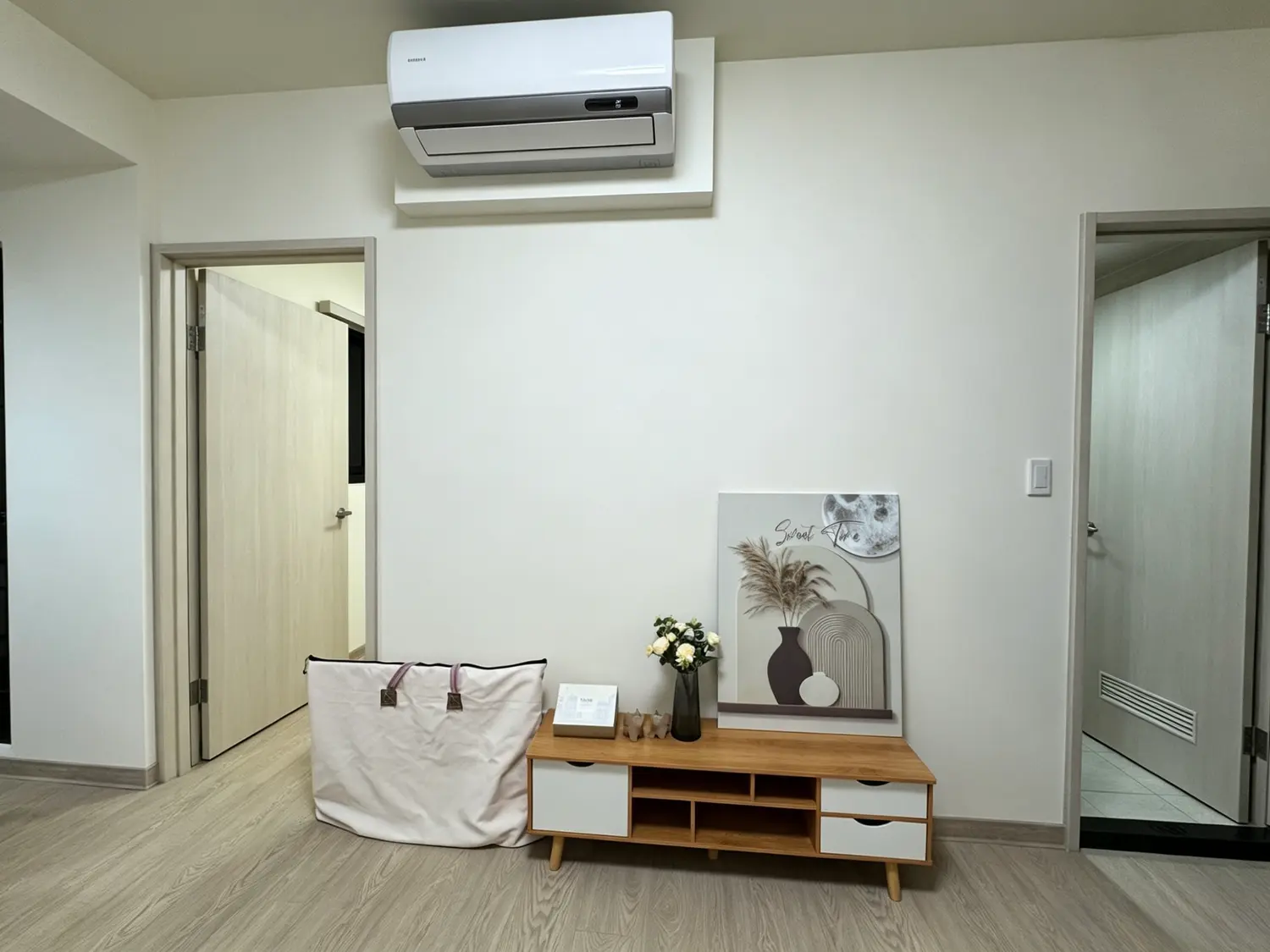 2 bedrooms apartment for rent in Xitun District, Taichung City | NT$ 29 000 | 15 ping slide 5