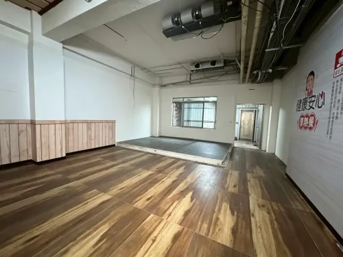 Shop / Retail for rent in Xitun District, Taichung City | NT$ 220 000 | 87 ping slide 7
