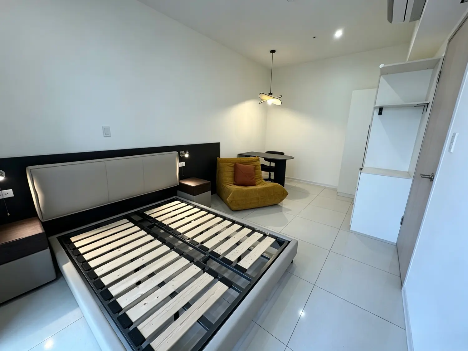 2 bedrooms apartment for rent in Xitun District, Taichung City | NT$ 38 000 | 15 ping slide 9