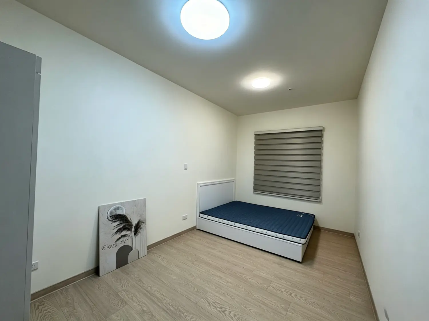2 bedrooms apartment for rent in Xitun District, Taichung City | NT$ 29 000 | 15 ping slide 1