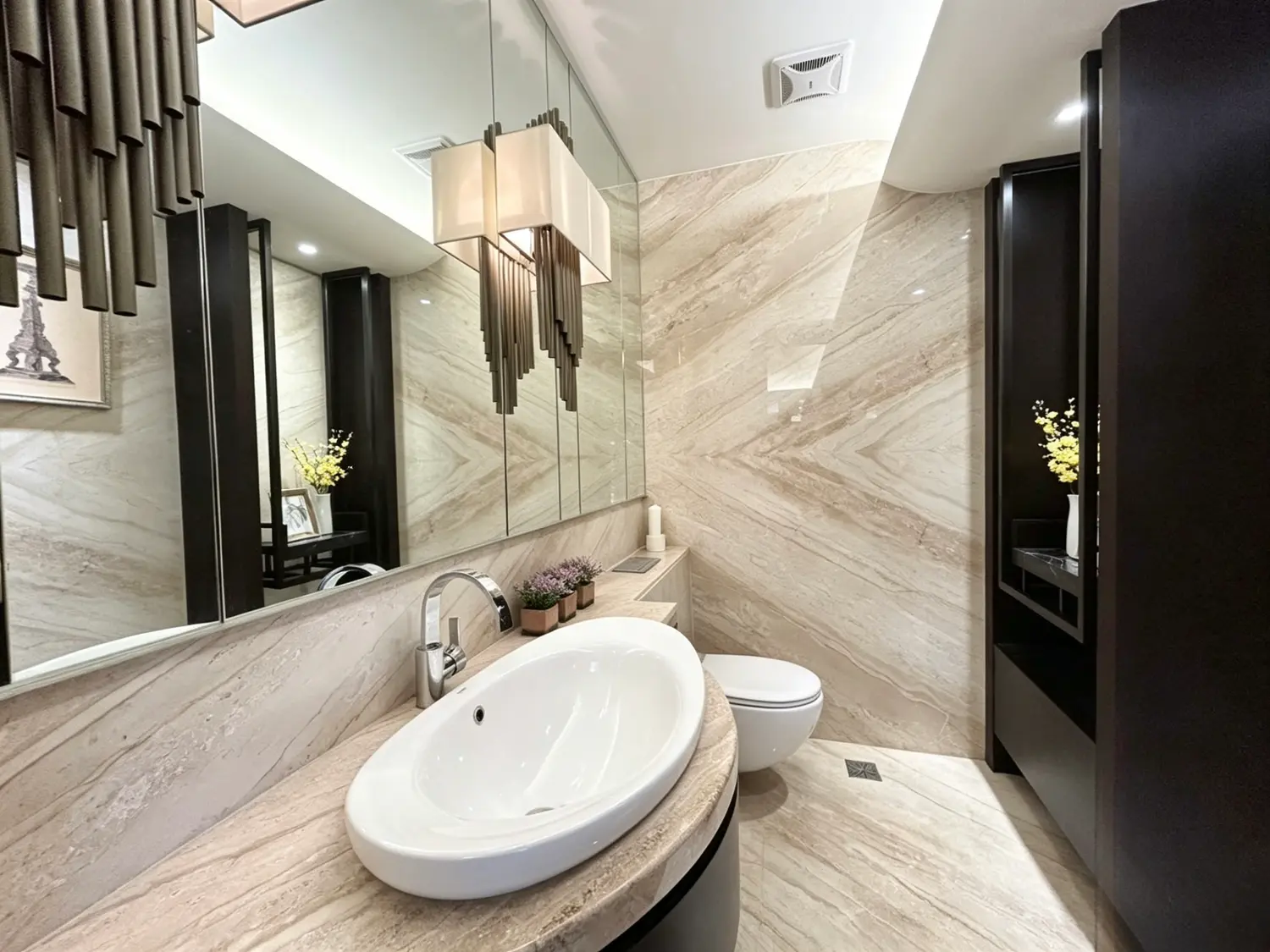 2 bedrooms apartment for rent in Xitun District, Taichung City | NT$ 125 000 | 32 ping slide 9