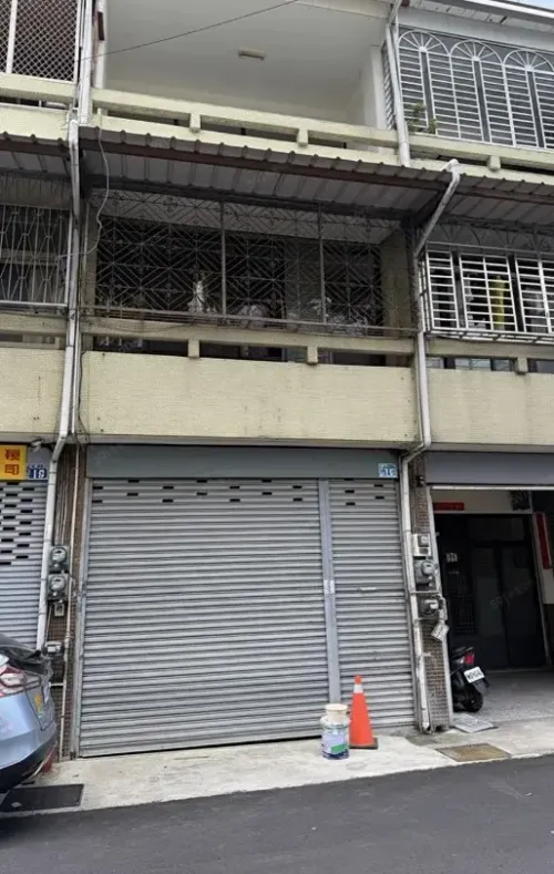 Shop / Retail for rent NT$ 28 000 - Yixin 2nd Road - 2 bedrooms