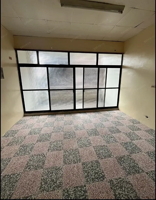 Street shop for rent in Taiping District, Taichung City | NT$ 28 000 | 39 ping slide 2