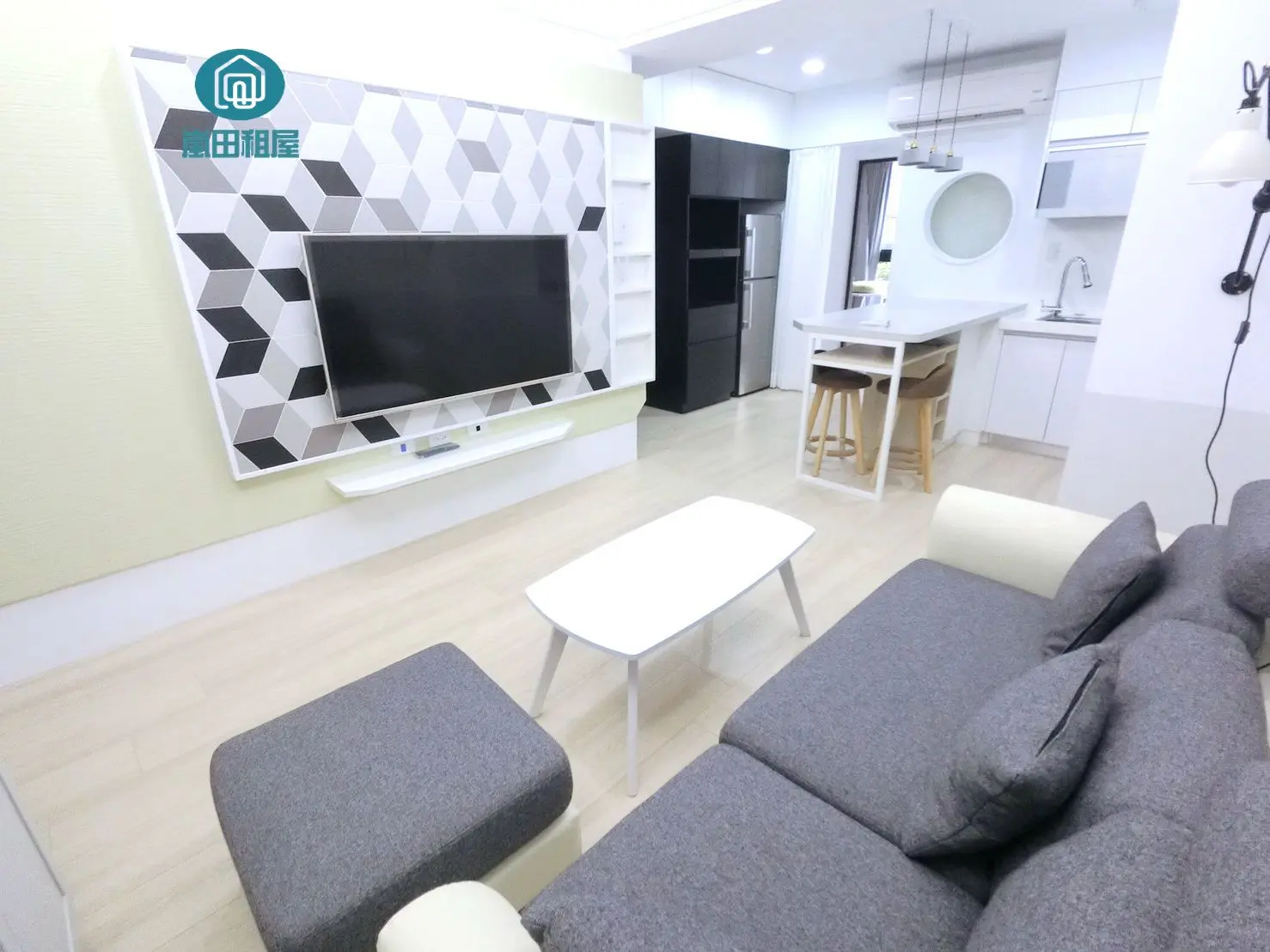 2 bedrooms apartment for rent in Xitun District, Taichung City | NT$ 32 000 | 15 ping slide 0