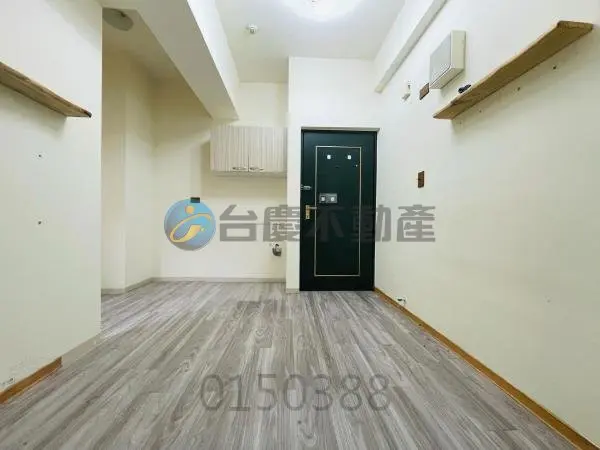 2 bedrooms apartment for sale in Sanmin District, Kaohsiung City | TWD 4 880 000 | 10 ping slide 1