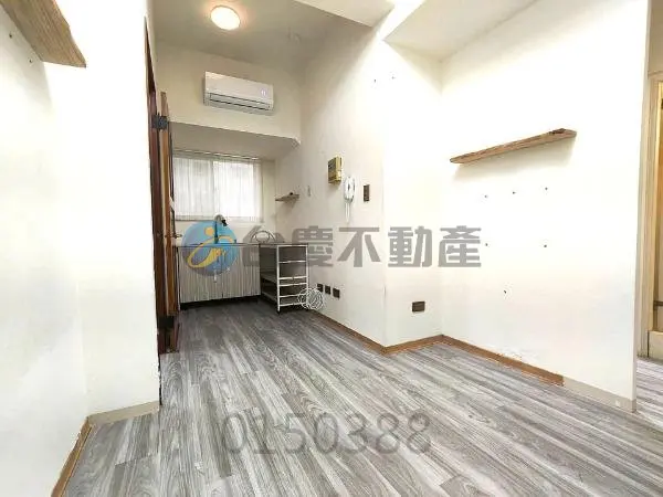 2 bedrooms apartment for sale in Sanmin District, Kaohsiung City | TWD 4 880 000 | 10 ping slide 2