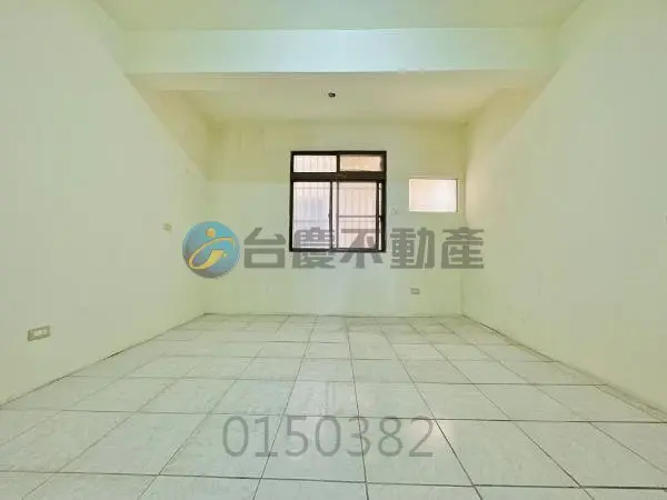 6 bedrooms townhouse for sale in Linyuan District, Kaohsiung City | TWD 5 980 000 | 39 ping slide 2