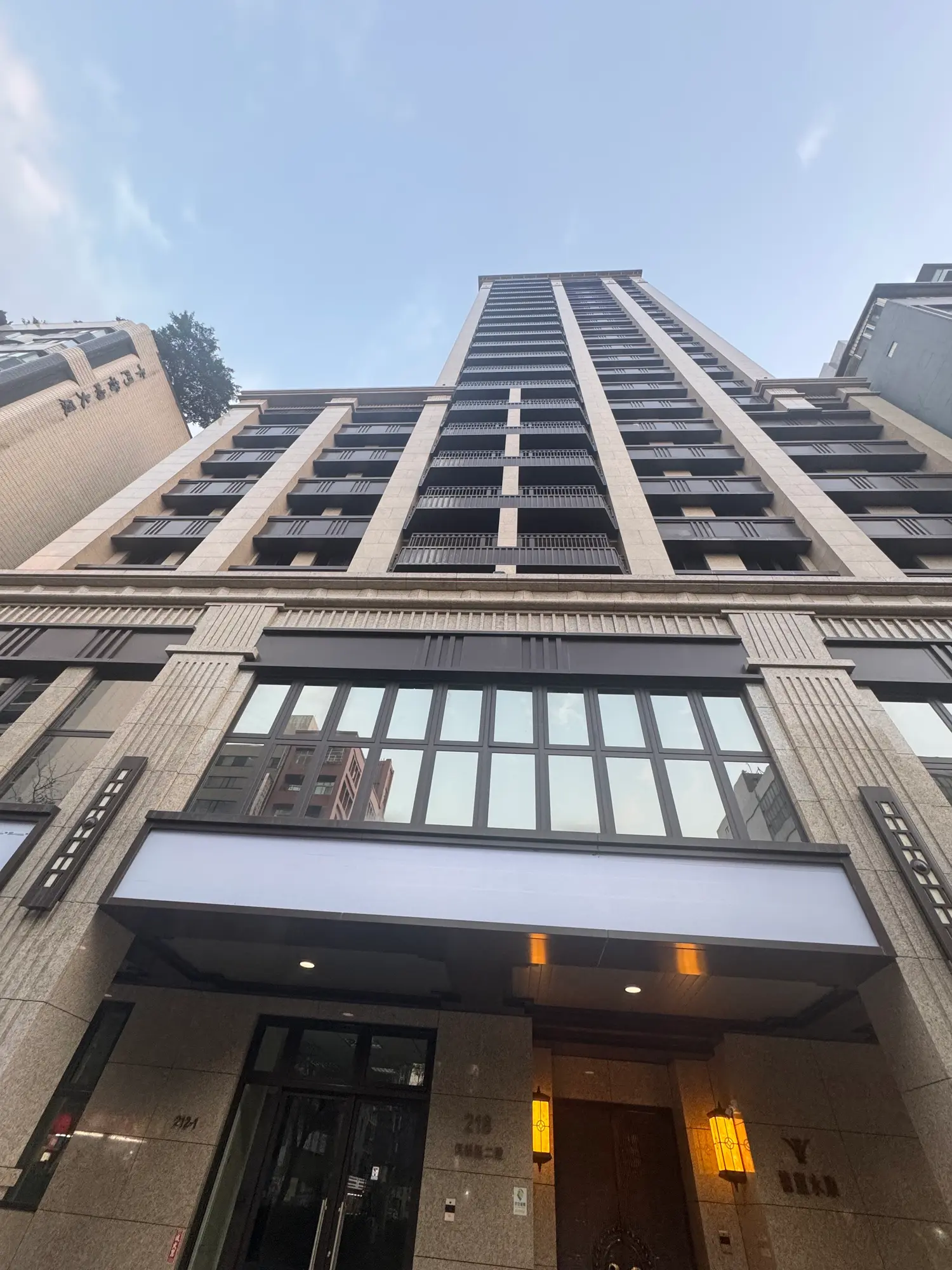 3 bedrooms apartment for rent in Taipei City, Daan District | NT$ 220 000 | 51 ping slide 16