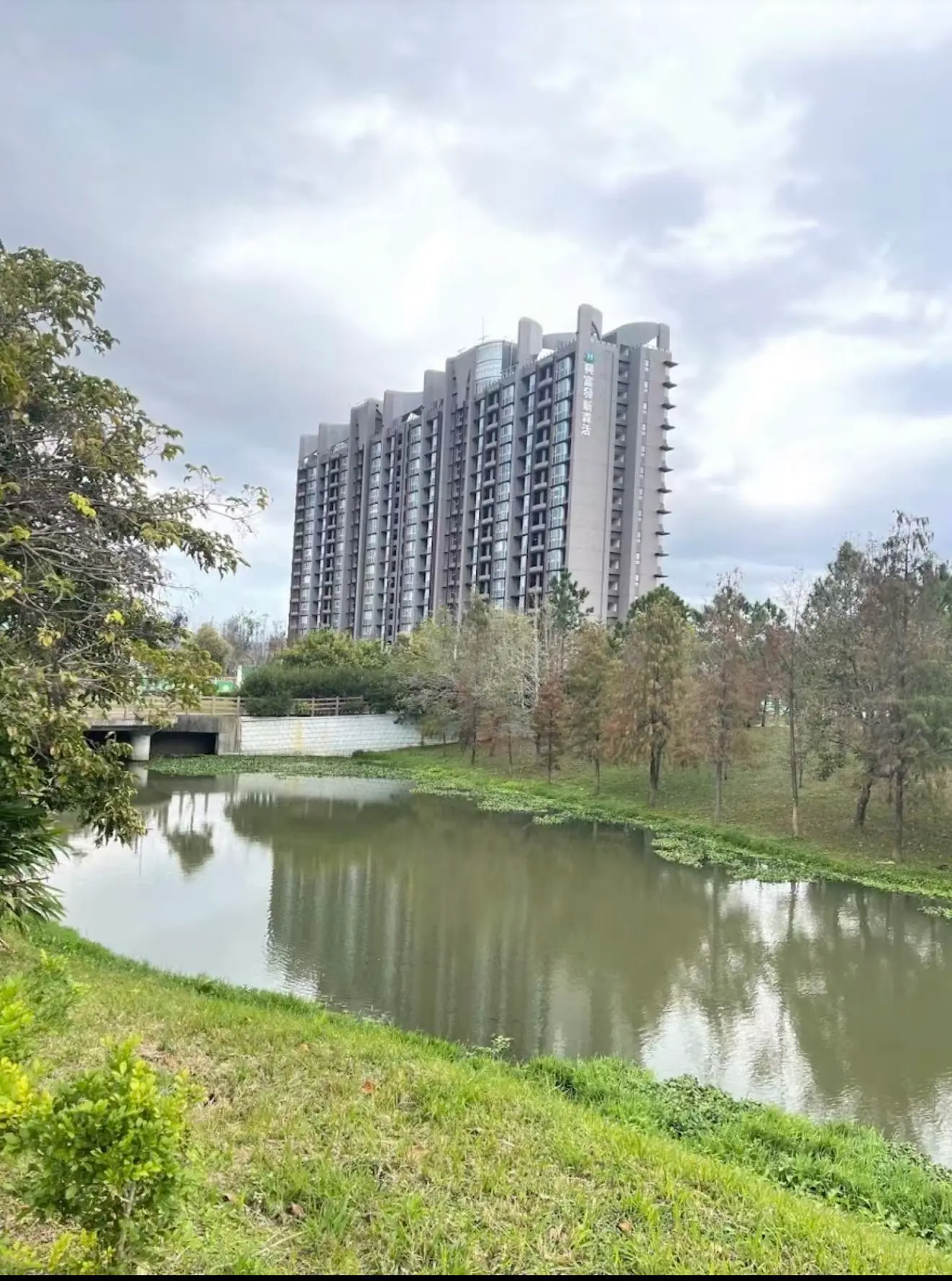 2 bedrooms apartment for rent in Zhongli District, Taoyuan City | NT$ 30 000 | 16 ping slide 1