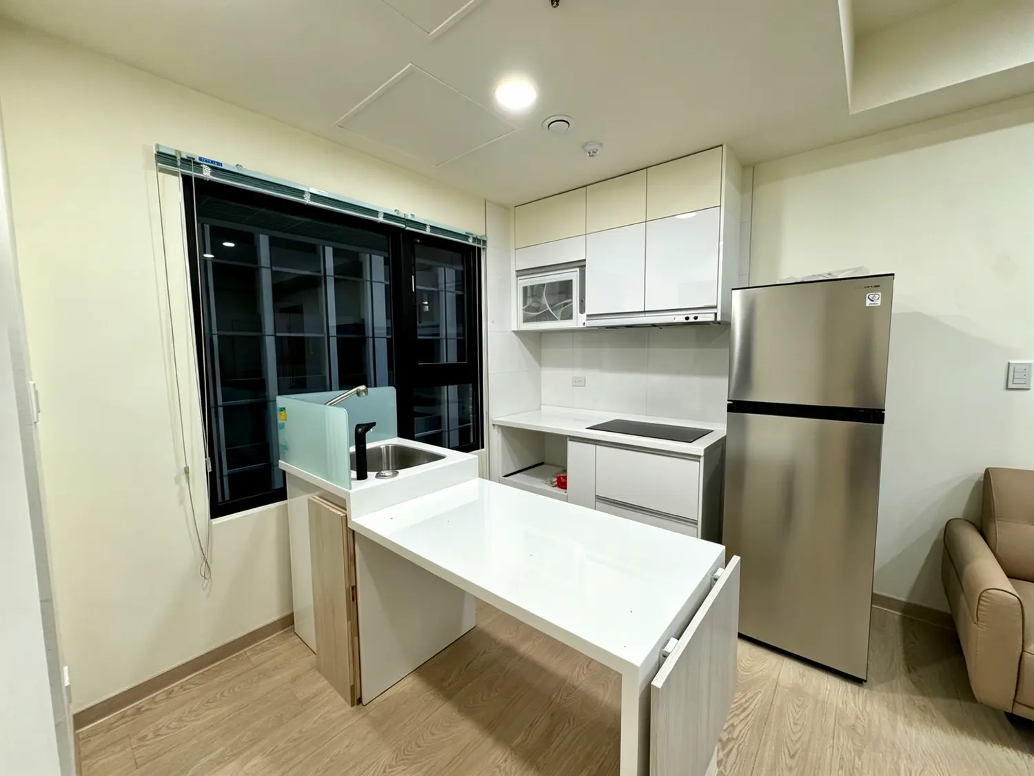 2 bedrooms apartment for rent in Xitun District, Taichung City | NT$ 28 500 | 14 ping slide 11