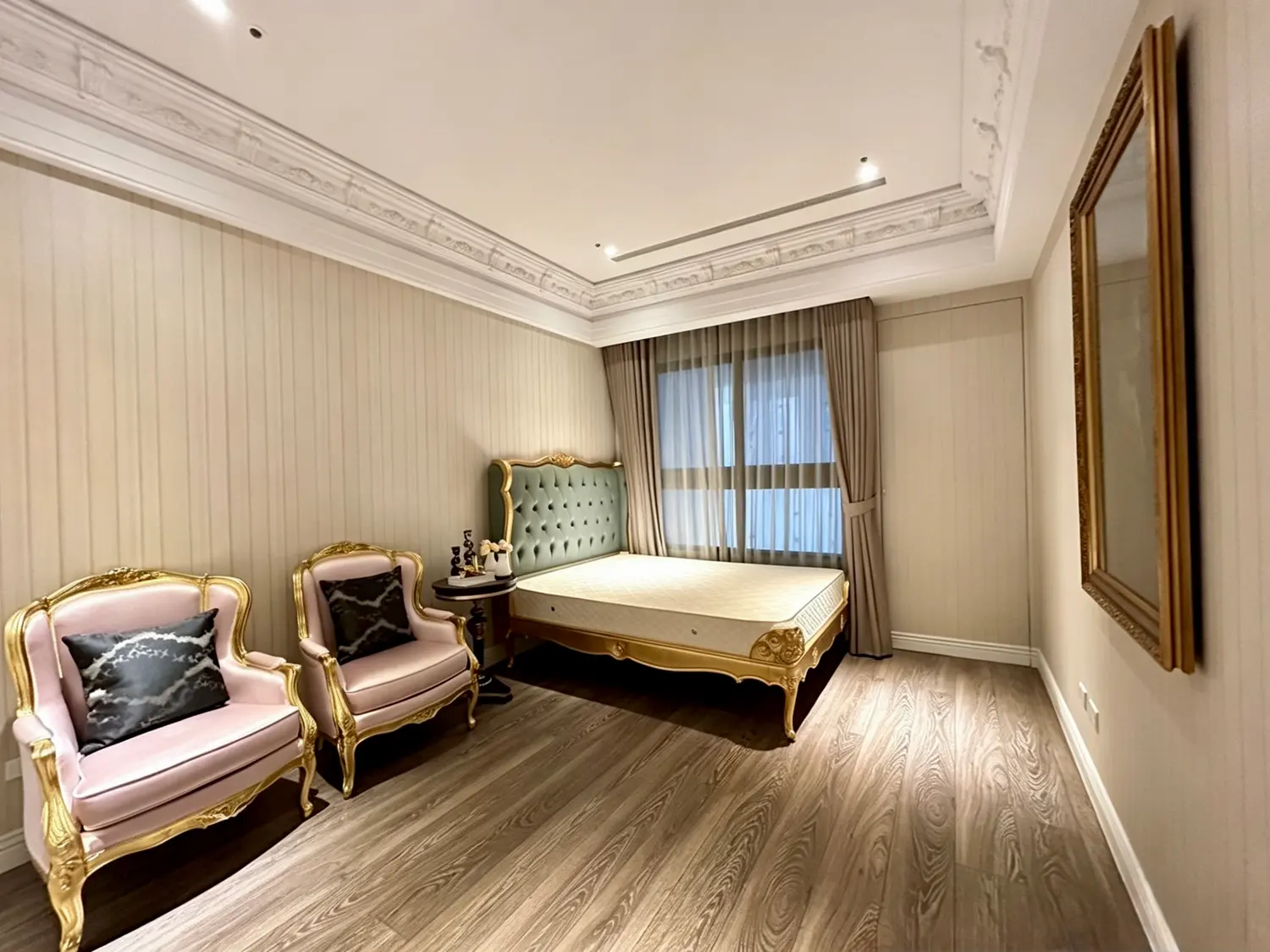 4 bedrooms apartment for rent in Xitun District, Taichung City | NT$ 125 000 | 58 ping slide 17