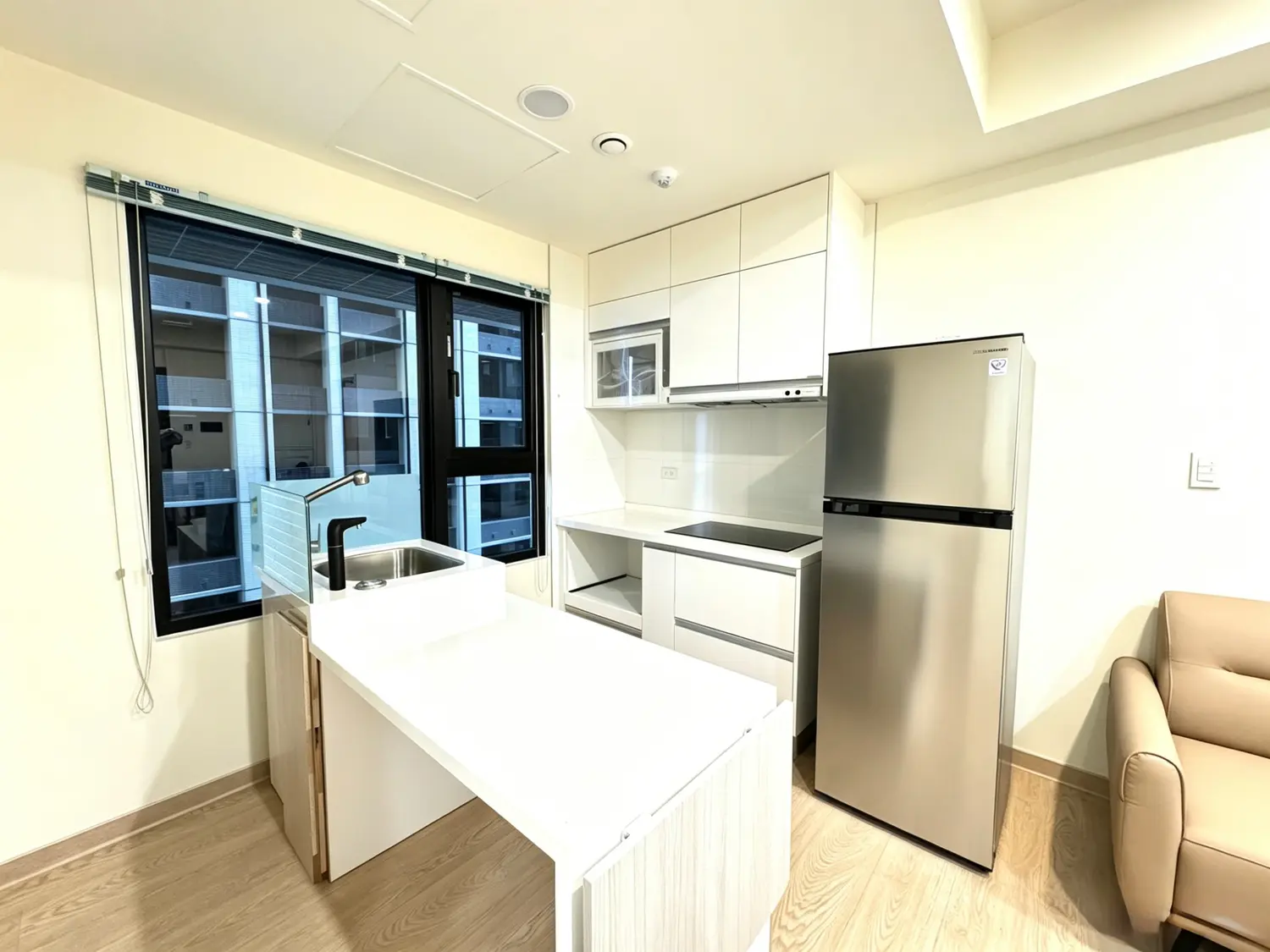 2 bedrooms apartment for rent in Xitun District, Taichung City | NT$ 28 500 | 14 ping slide 8