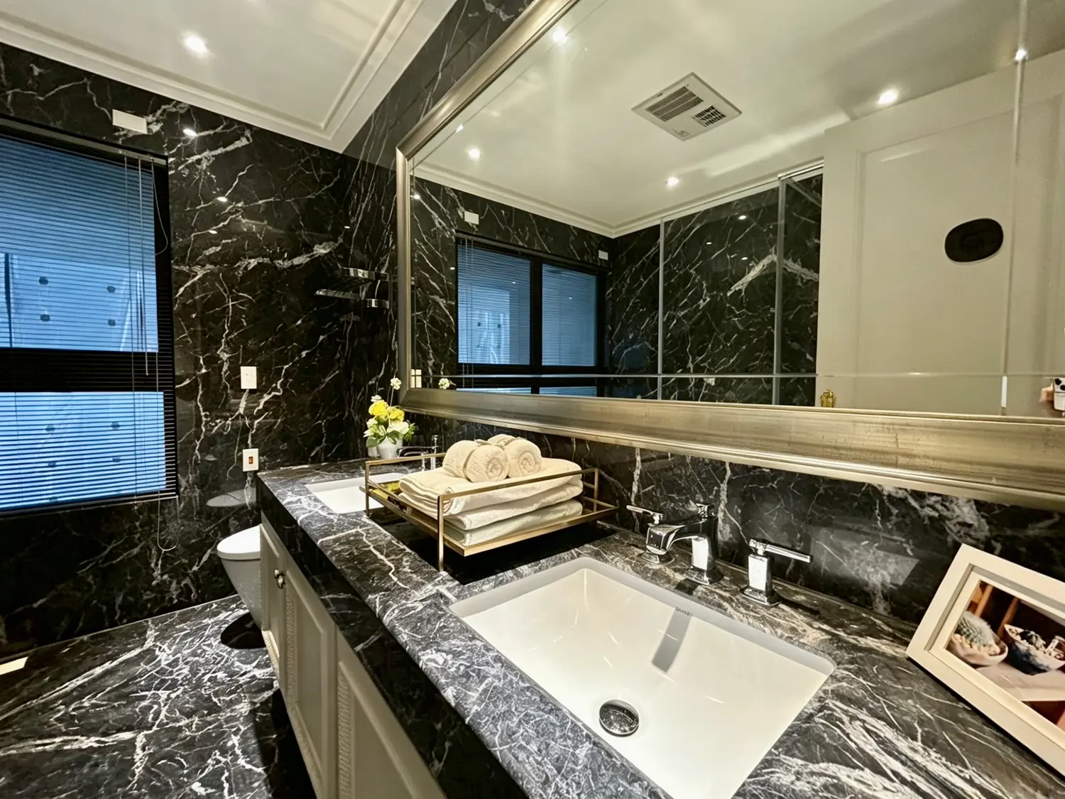 4 bedrooms apartment for rent in Xitun District, Taichung City | NT$ 125 000 | 58 ping slide 10