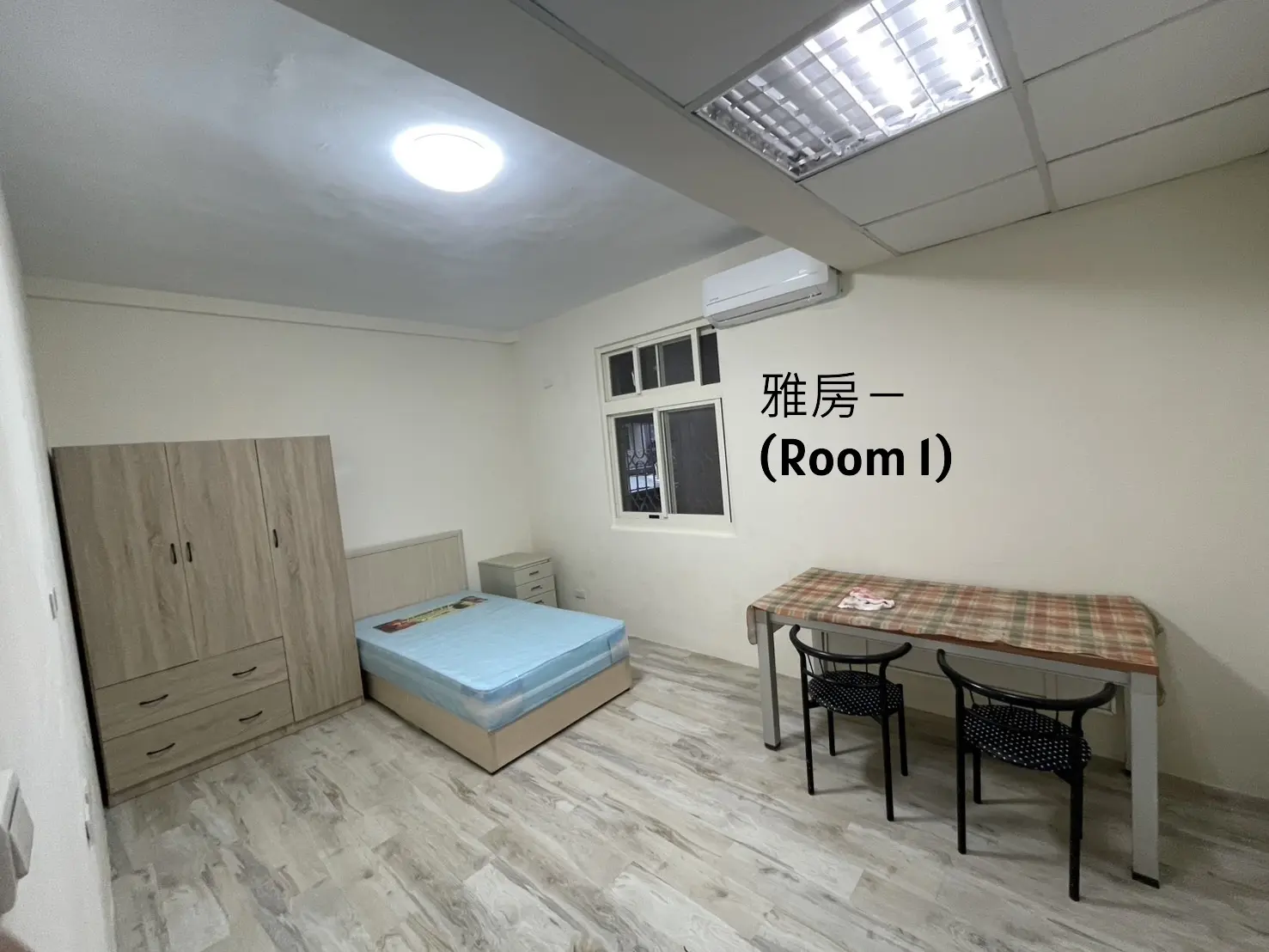 Room for rent in Taipei City, Shilin District | NT$ 11 000 | 7 ping slide 1