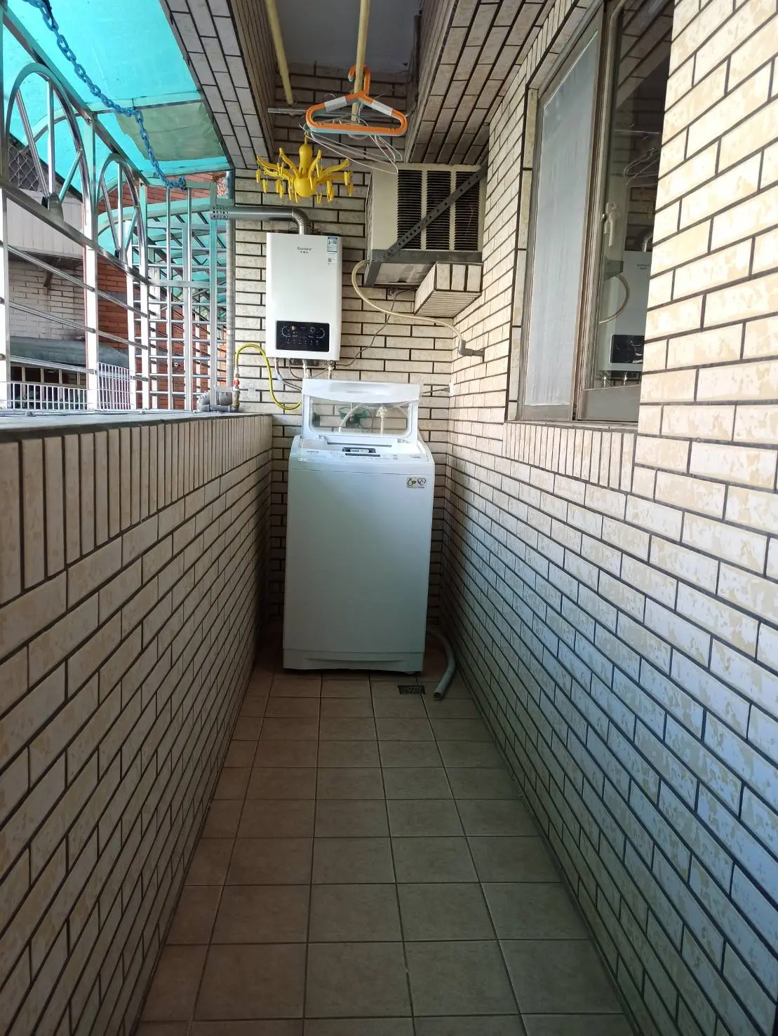 3 bedrooms apartment for rent in Sanchong District, New Taipei City | NT$ 36 000 | 25 ping slide 5