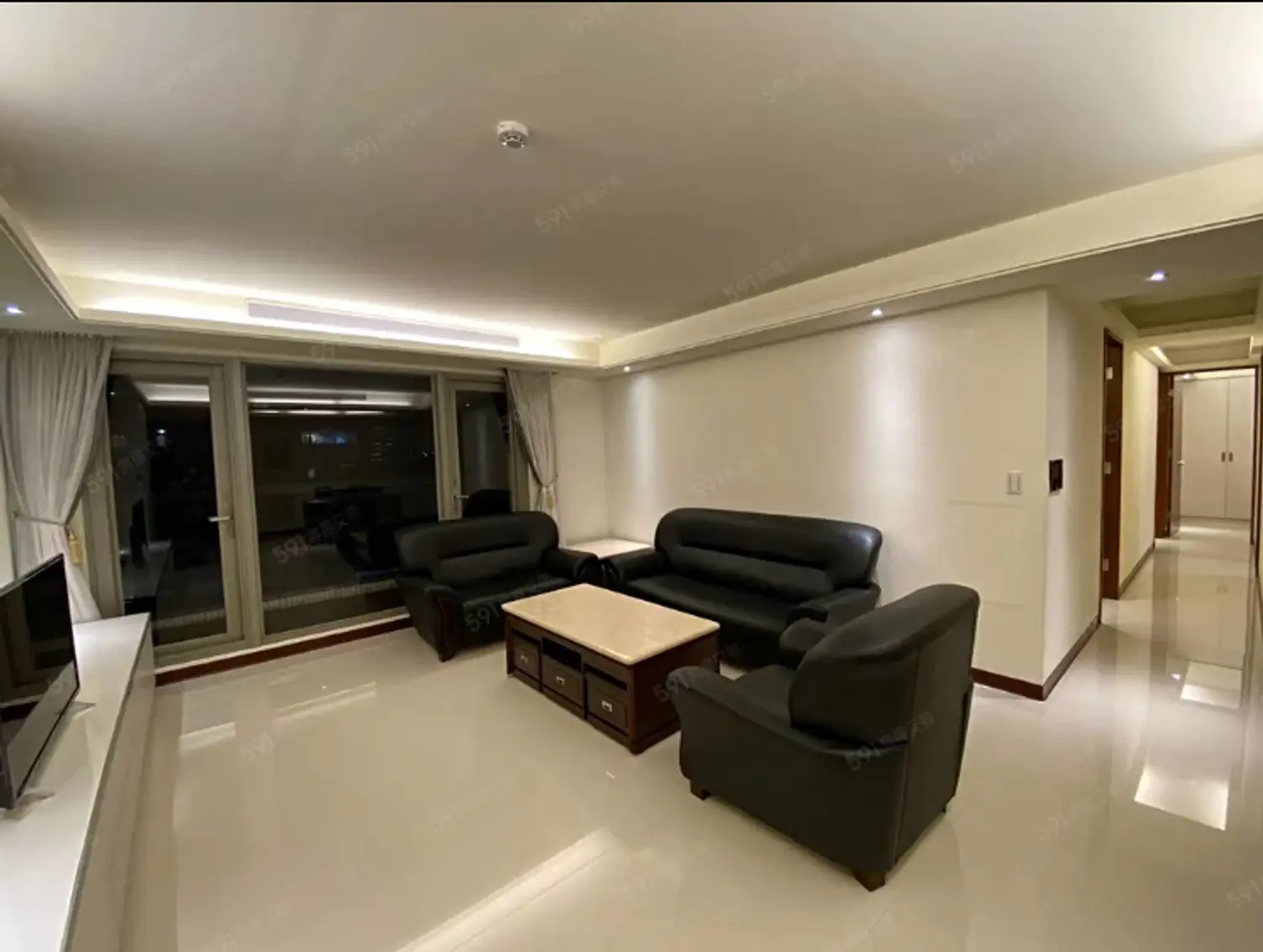 3 bedrooms apartment for rent TWD 85 000 - 34 ping - Shilin District,Taipei City slide 1