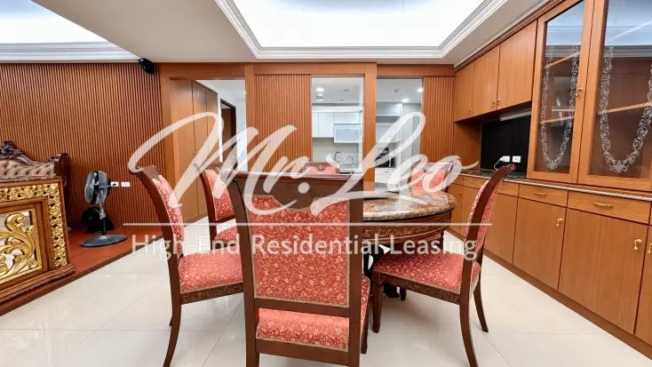 4 bedrooms apartment for rent in Zhongzheng District, Taipei City | NT$ 150 000 | 48 ping slide 3