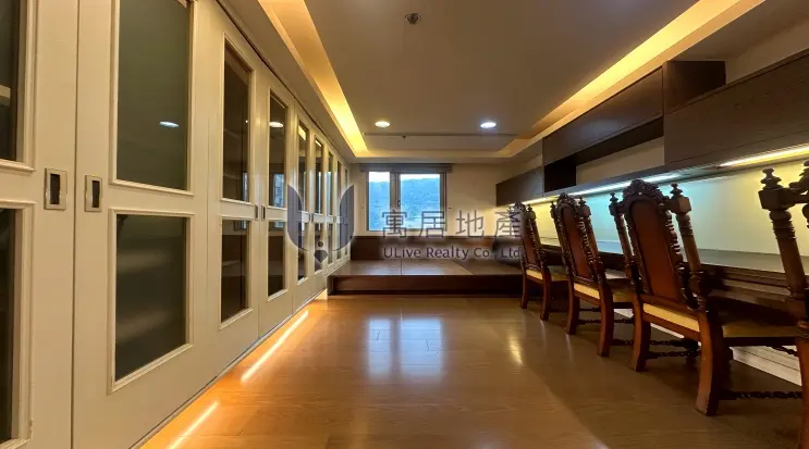 4 bedrooms apartment for rent in Shilin District, Taipei City | TWD 120 000 | 66 ping slide 5