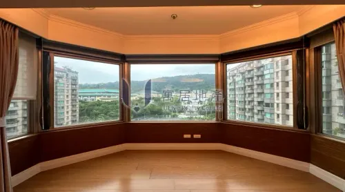 4 bedrooms apartment for rent in Shilin District, Taipei City | TWD 120 000 | 66 ping slide 2