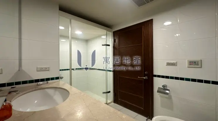 4 bedrooms apartment for rent in Shilin District, Taipei City | TWD 120 000 | 66 ping slide 12