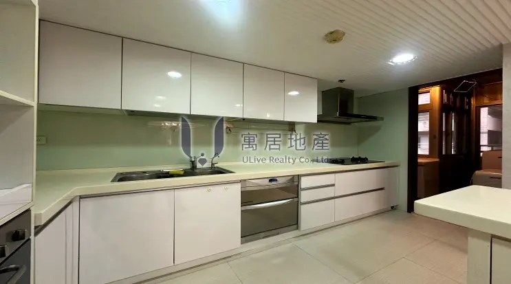 4 bedrooms apartment for rent in Shilin District, Taipei City | TWD 120 000 | 66 ping slide 14