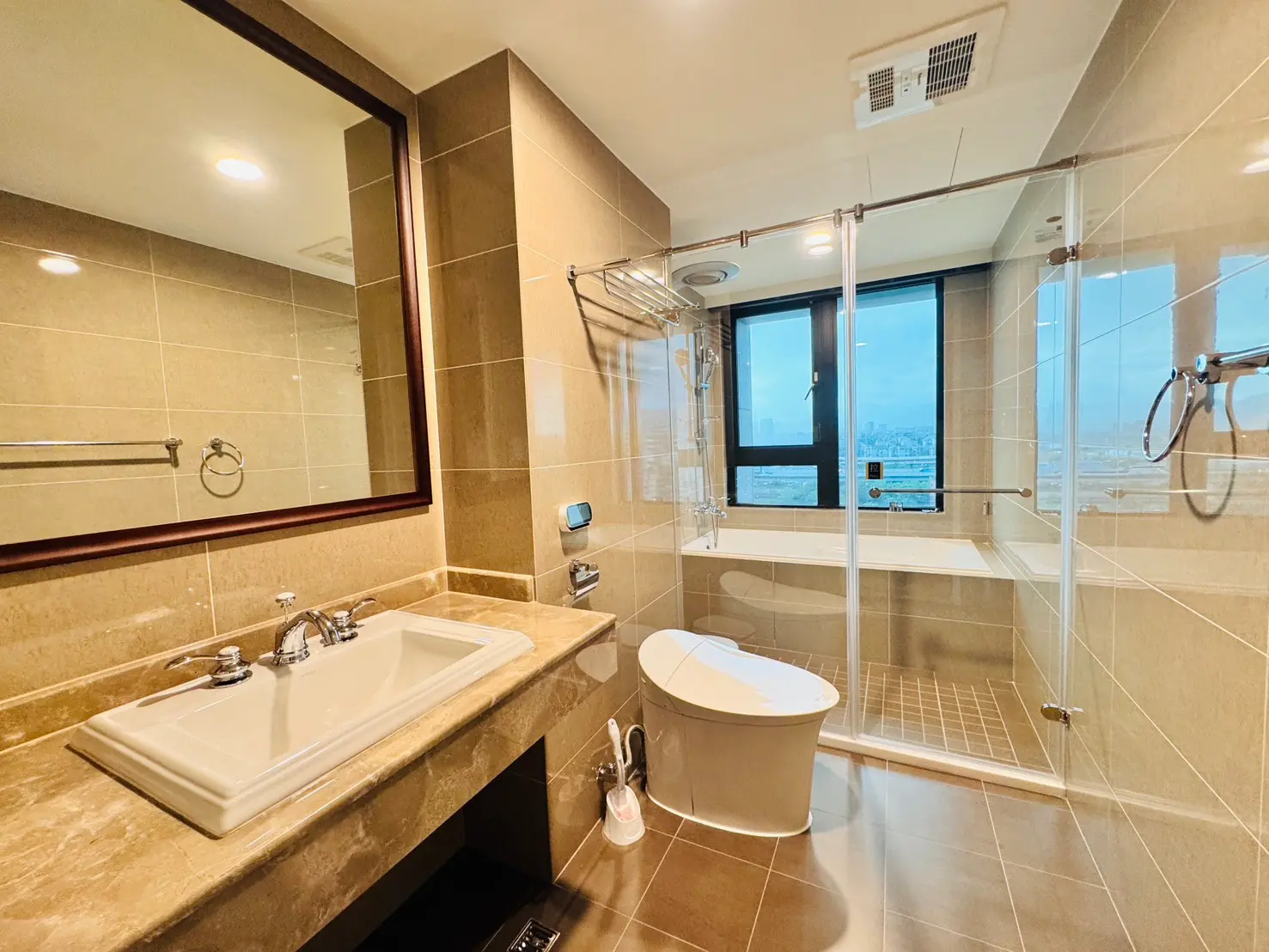 3 bedrooms apartment for sale in Songshan District, Taipei City | NT$ 108 000 000 | 46 ping slide 8