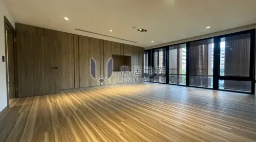 Apartment for rent TWD 155 000 - Zhongyi Street - 3 bedrooms