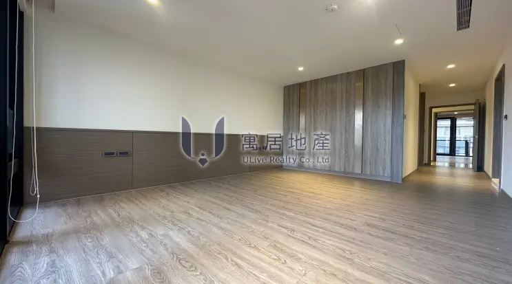 5 bedrooms apartment for rent TWD 190 000 - 51 ping - Shilin District, Taipei City slide 4